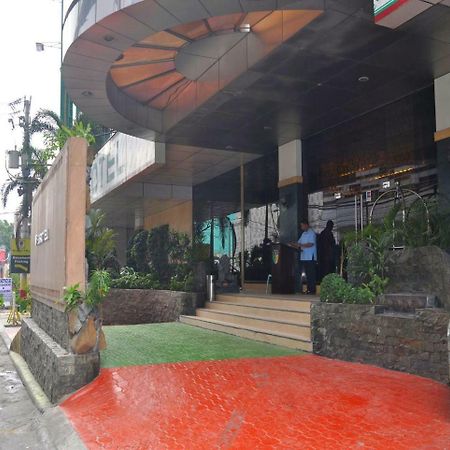 Eurotel North Edsa Cidade Quezon Exterior foto
