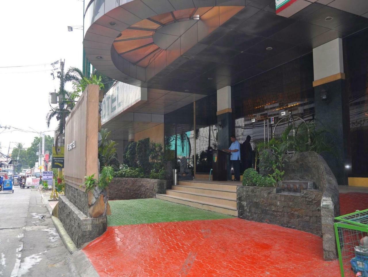 Eurotel North Edsa Cidade Quezon Exterior foto